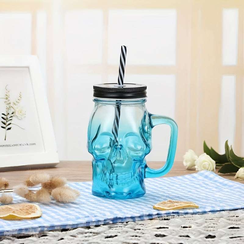 1 Pc Gradient Colored Skull Shaped Glass Cup, juice drink cup, transparent with lid, mug cup, handle cup, beer cup (Random Color)
