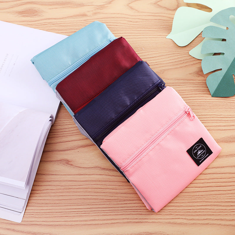 Wind Blows Folding Travel Bag -Random Color