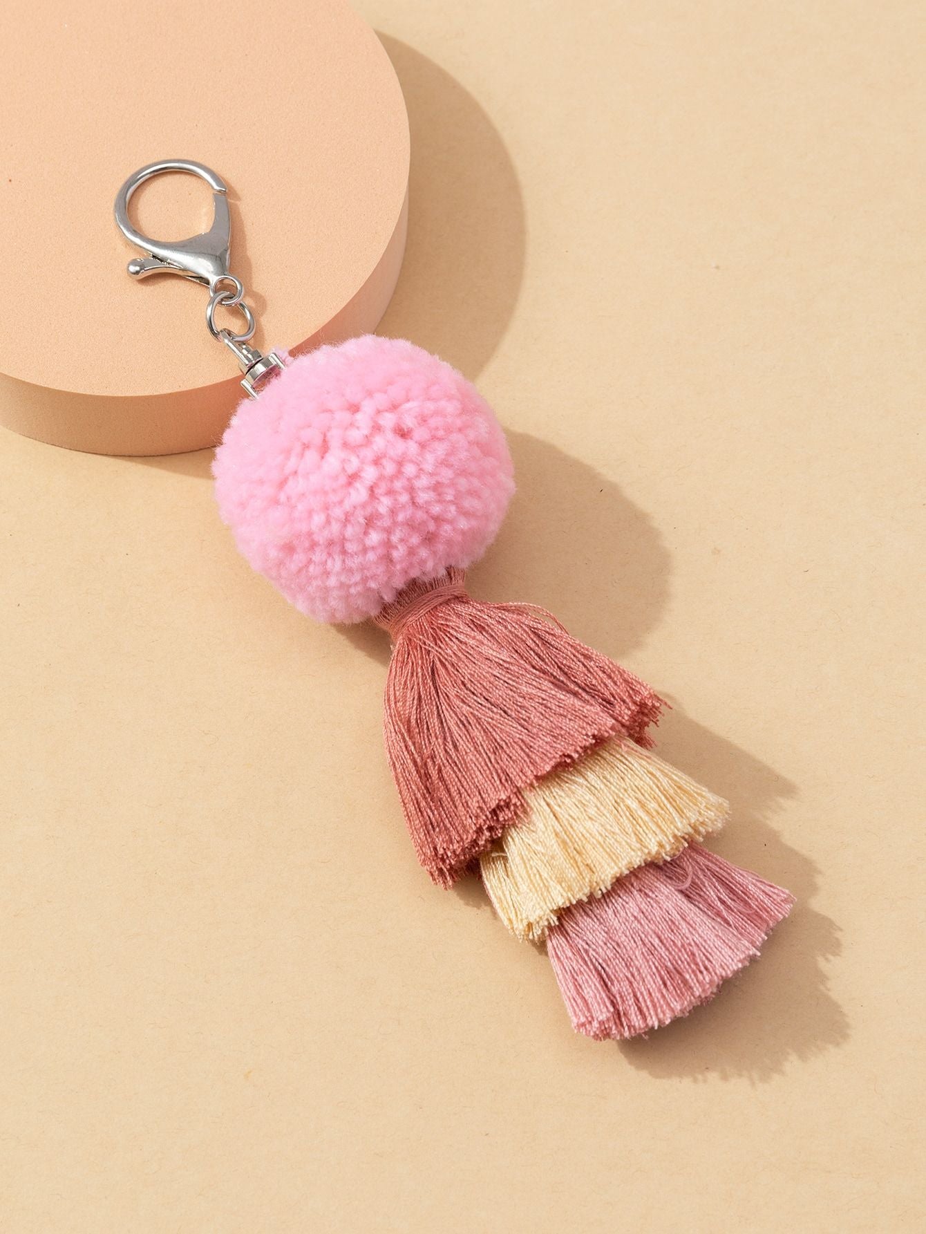Snowy Pom Pom Keychain
