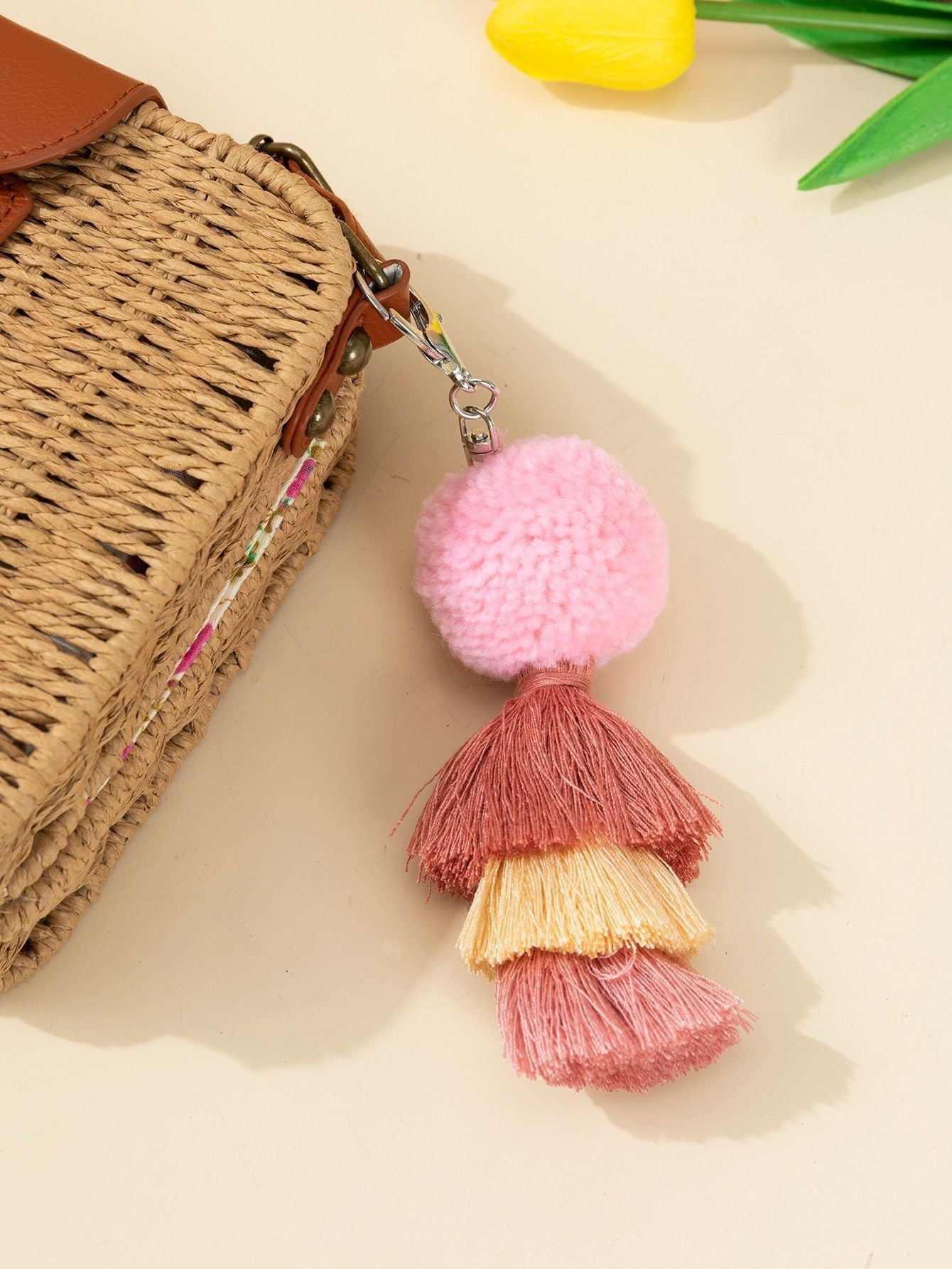 Snowy Pom Pom Keychain