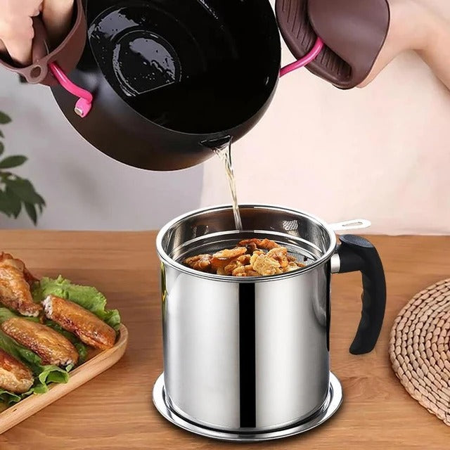 Stainless steel Oil Pot 1.7 Litre, Stainless Steel Oil and Ghee Air Tight Container, 1700 ml Oil Pot Container for Kitchen Storage, Steel Ghee Can