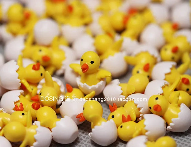 Miniature Simulation Animal Model Cute Hatched Egg Yellow Chicken Figurine Broken Egg Shell Chick Action Figures Toys Kids Doll