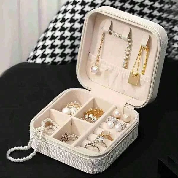 Portable Mini Travel Jewelry Box, Travel Mini Storage Organizer Portable Display Storage Box For Rings Earrings Necklaces