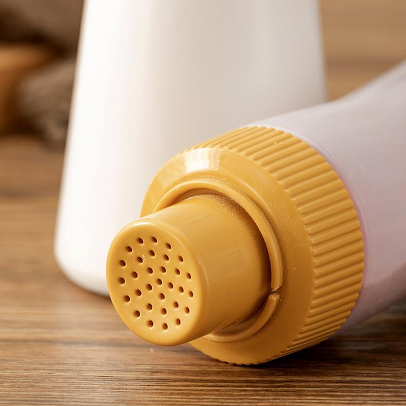 1Pc 350 ml Plastic Barbecue Powder Sprinkler Bottle Salt Shaker Seasoning Jar Pepper Powder sprinkler Jar Seasoning Bottle
